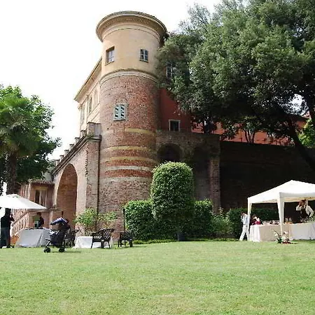 Castello Di Uviglie *