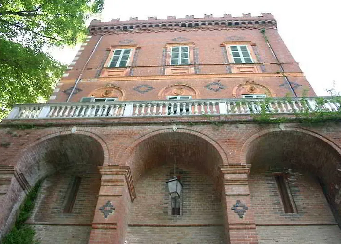 Castello Di Uviglie Rosignano Monferrato